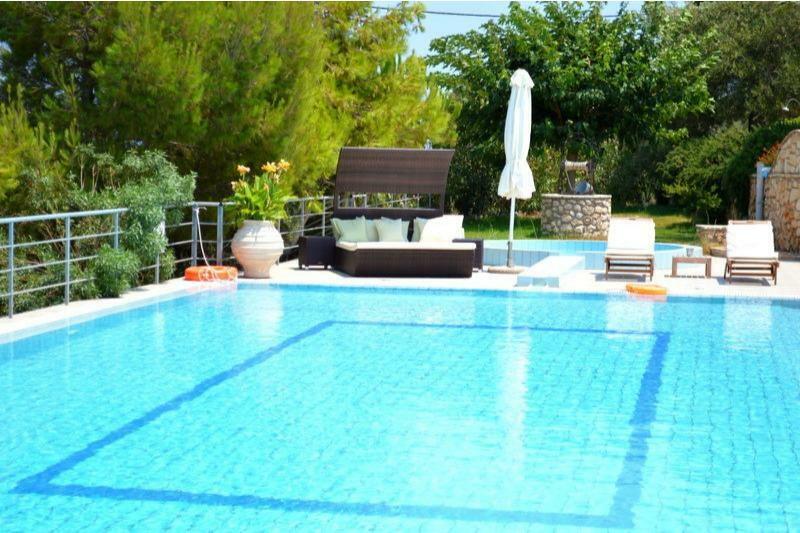 Lithies & Hotel Korithion